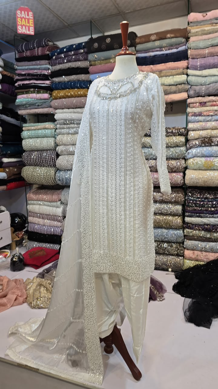 White Elegent Luxury Dress